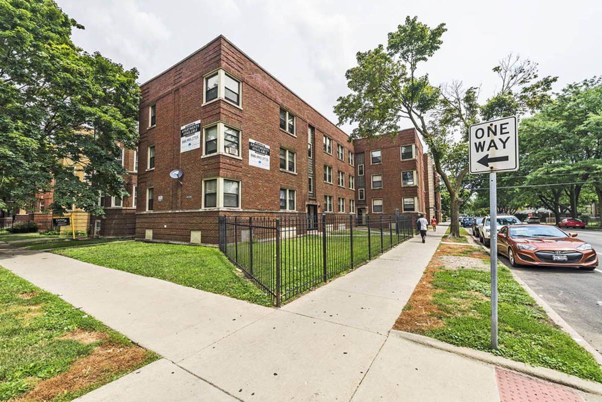 Apartment for rent at 8259 S Maryland, Chicago, IL 60619