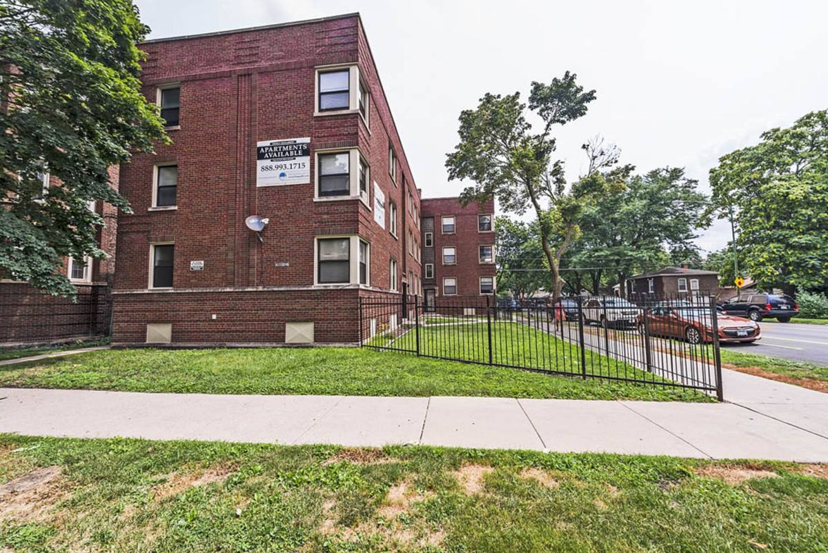 Apartment for rent at 8259 S Maryland, Chicago, IL 60619