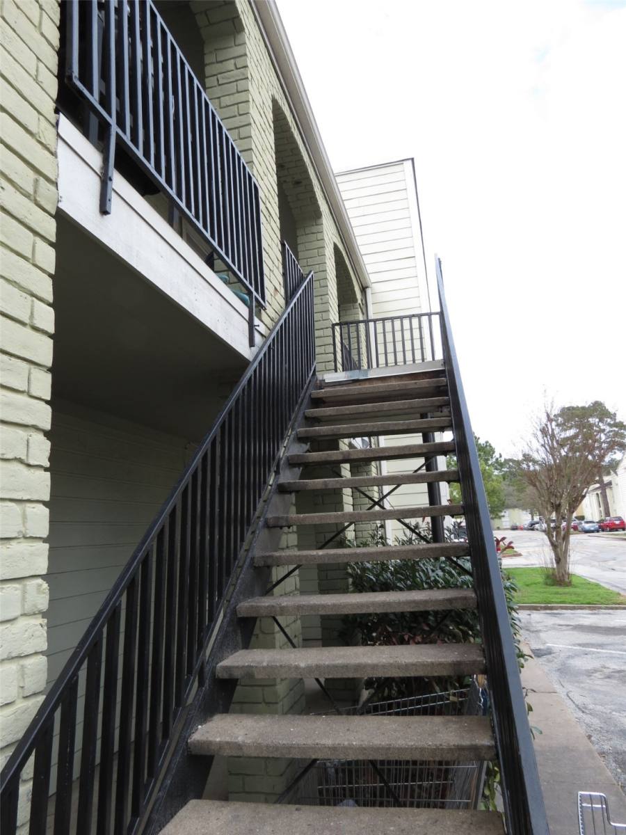 Condo for rent at 6200 W Tidwell Rd #1002, Houston, TX 77092