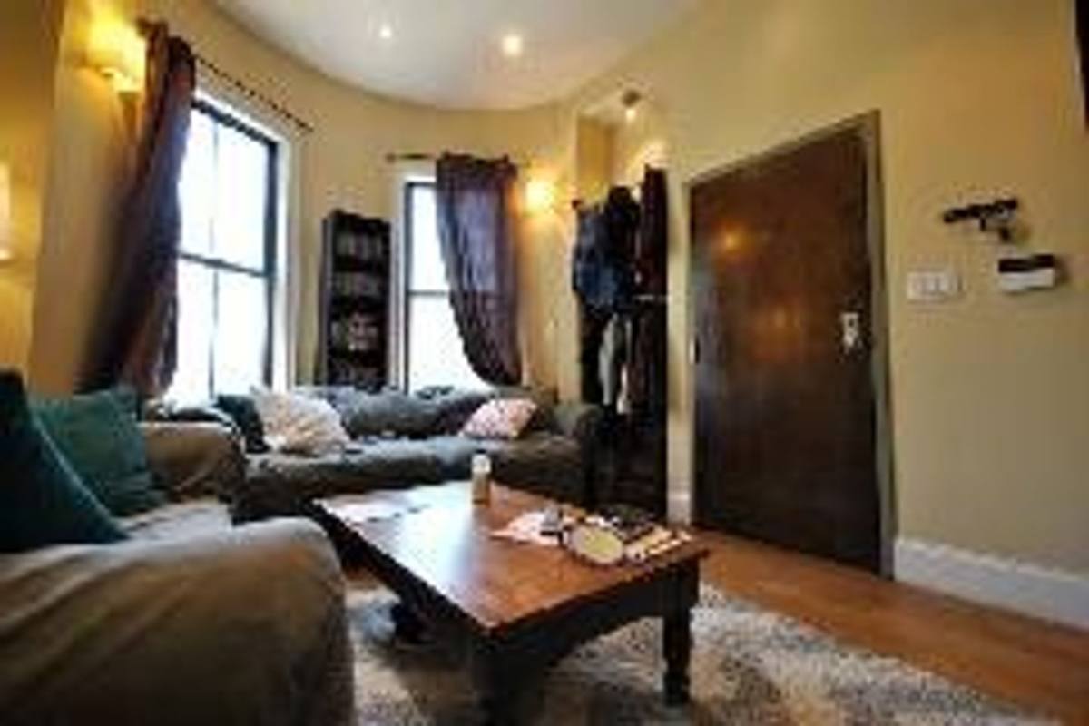 Townhouse for rent at 9 Cortes St #1, Boston, MA 02116