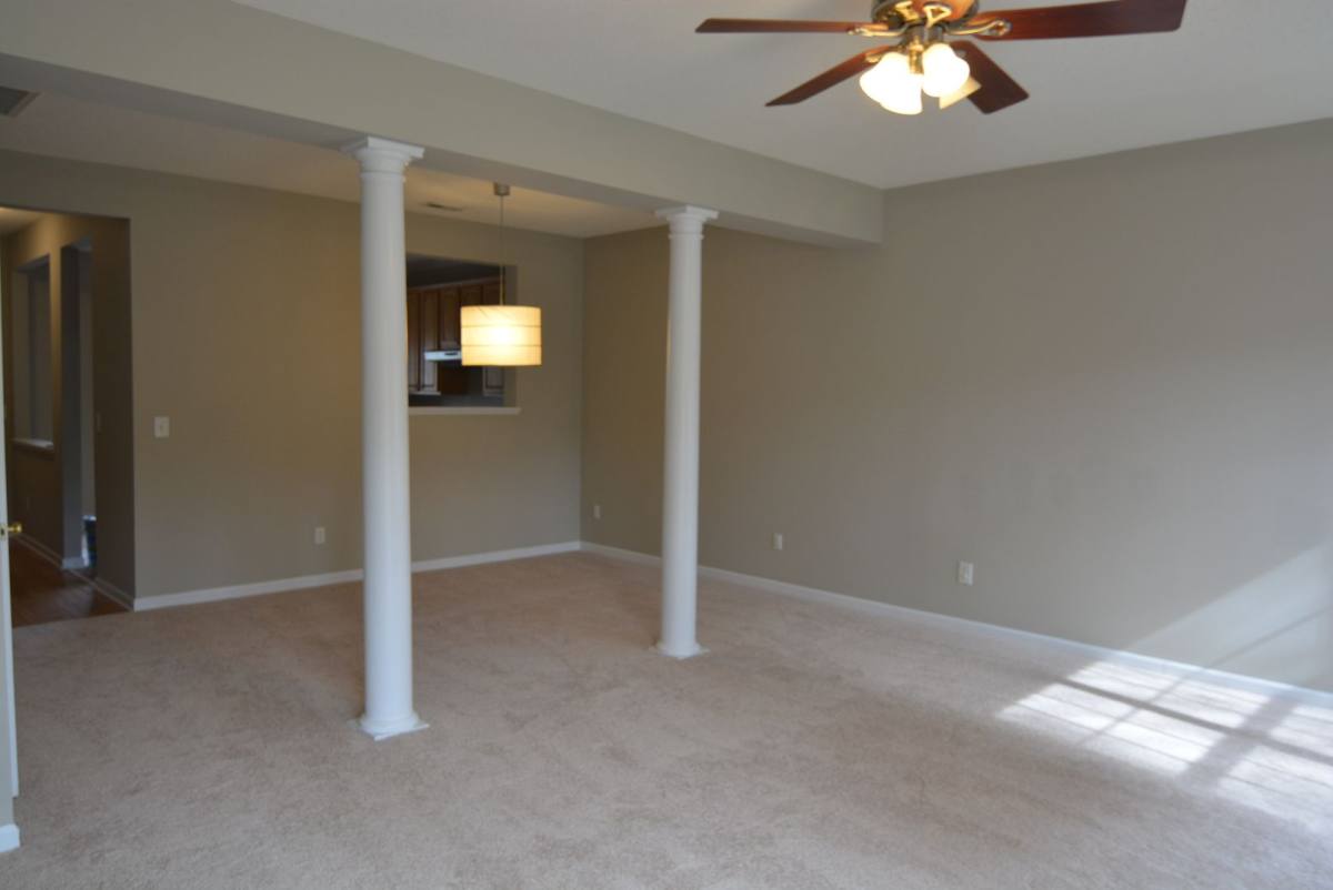 House for rent at 25 Edgebrook Circle, Durham, NC 27703