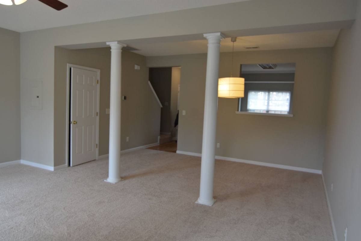 House for rent at 25 Edgebrook Circle, Durham, NC 27703