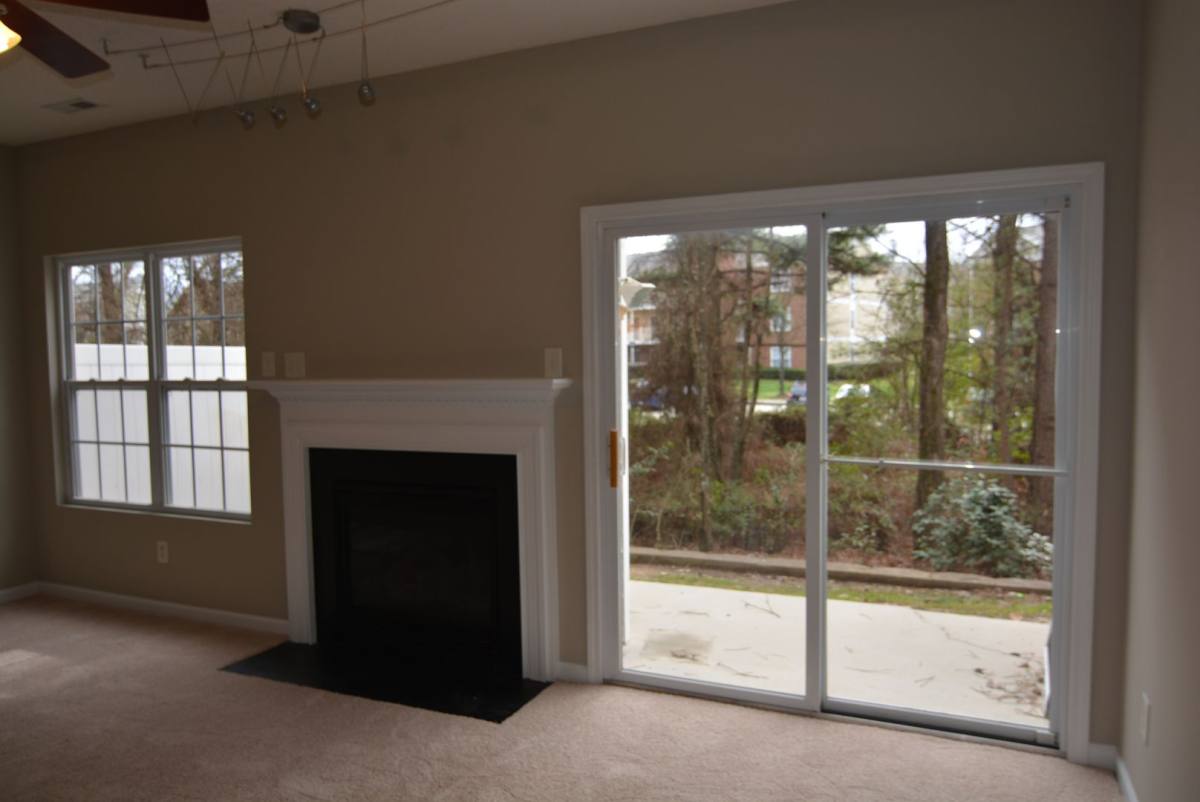 House for rent at 25 Edgebrook Circle, Durham, NC 27703