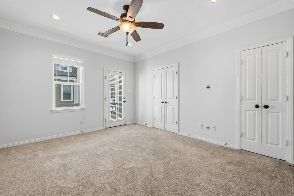 Apartment for rent at 617 W 24th St #617, Houston, TX 77008
