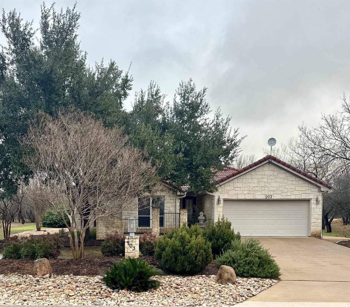 Apartment for rent at 203 Hi Circle W #203, Horseshoe Bay, TX 78657