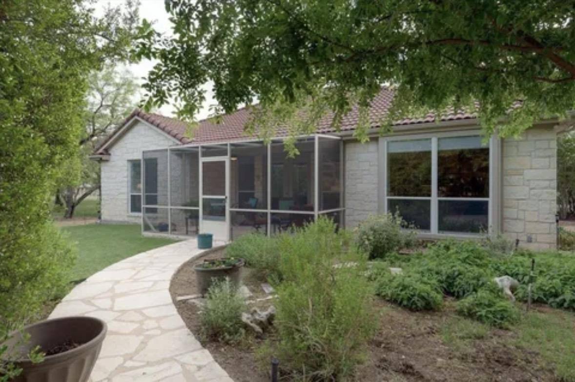 Apartment for rent at 203 Hi Circle W #203, Horseshoe Bay, TX 78657