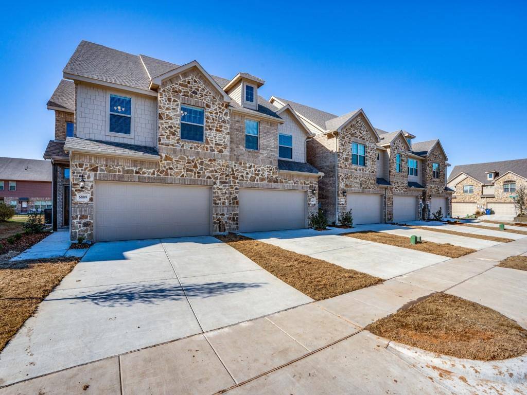Townhouse for rent at 6809 Topaz Dr, Greenville, TX 75402