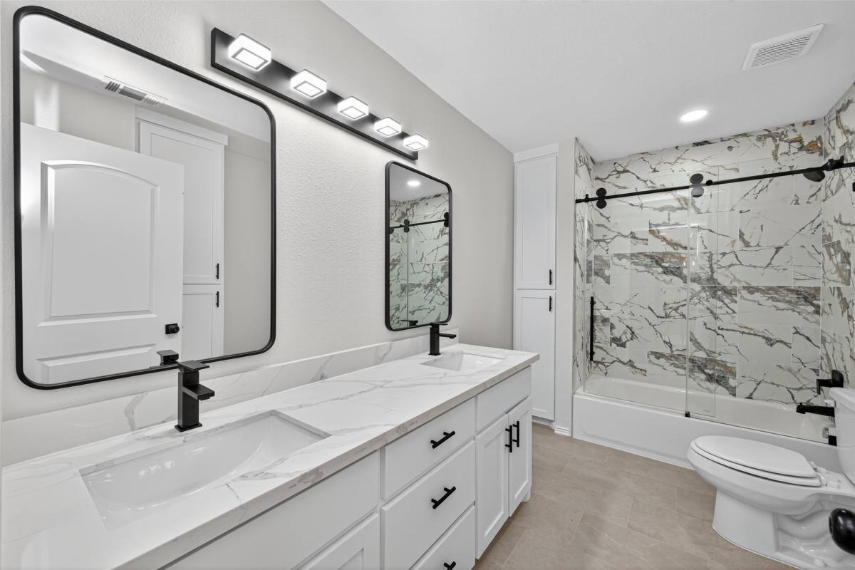 Apartment for rent at 10594 Rustling Oaks Dr, Conroe, TX 77303