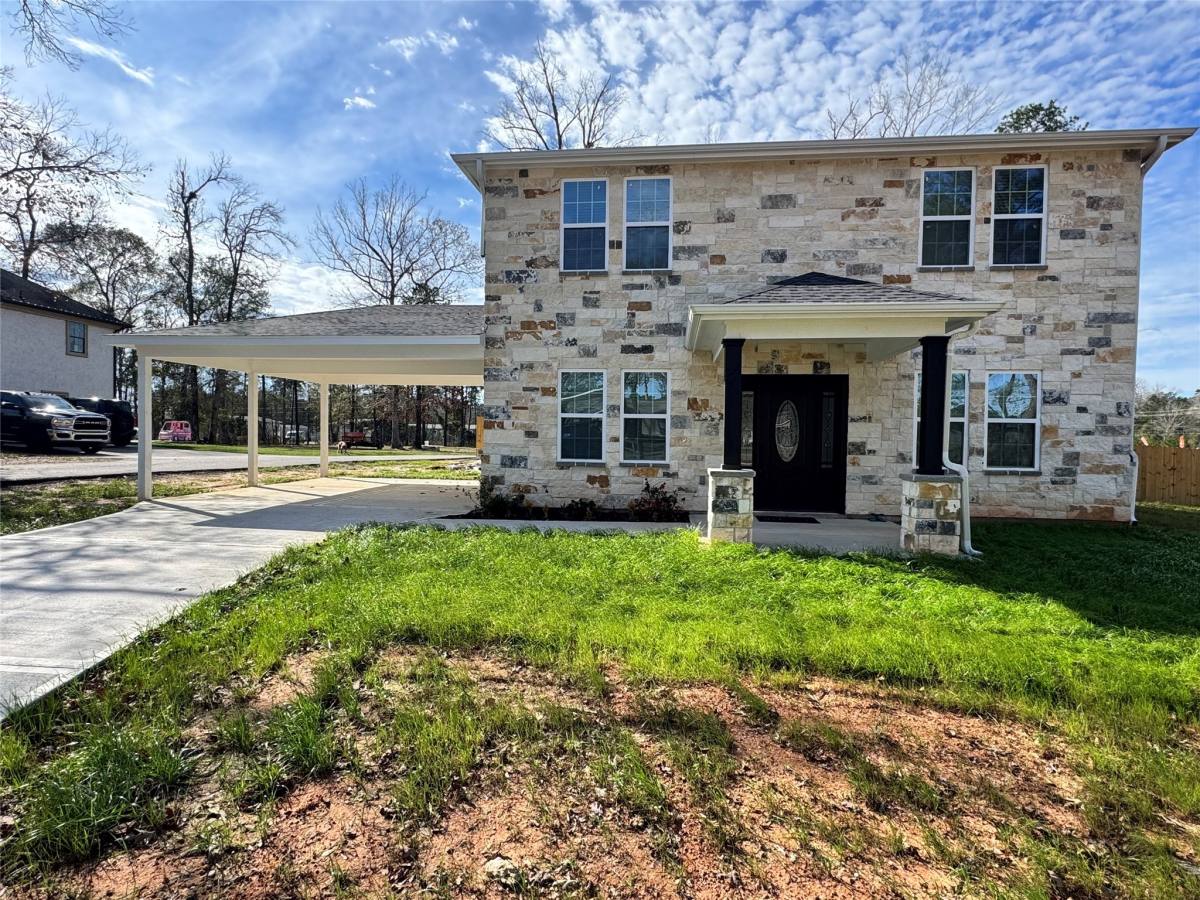 Apartment for rent at 10594 Rustling Oaks Dr, Conroe, TX 77303