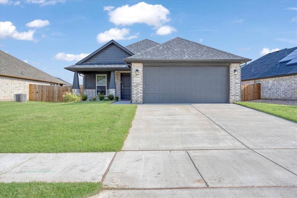 Apartment for rent at 2111 Wyldewood Way, Sherman, TX 75092