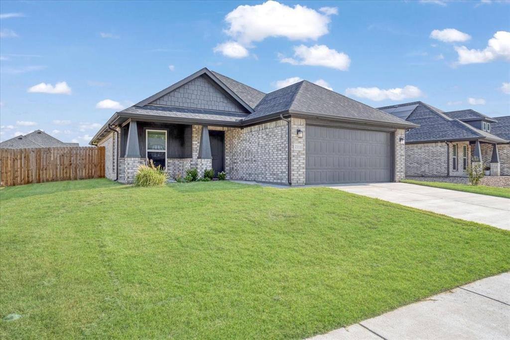 Apartment for rent at 2111 Wyldewood Way, Sherman, TX 75092