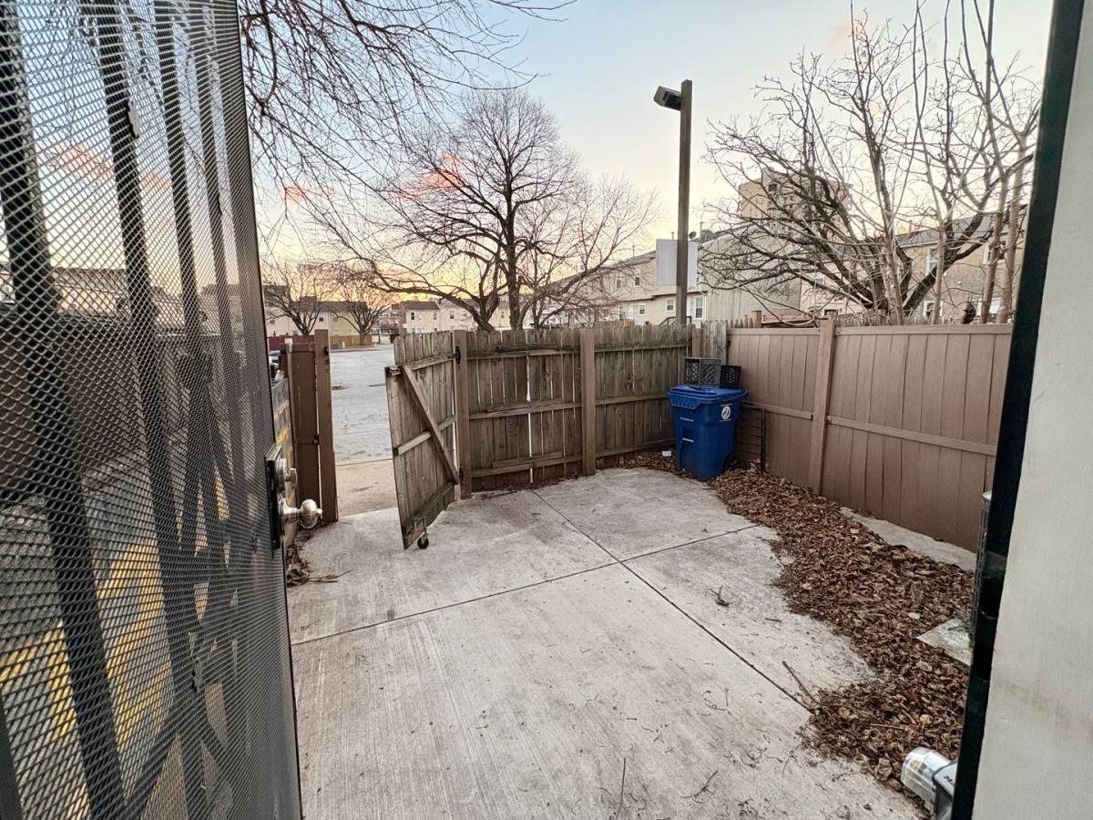 House for rent at 1307 E Madison St, Baltimore, MD 21205