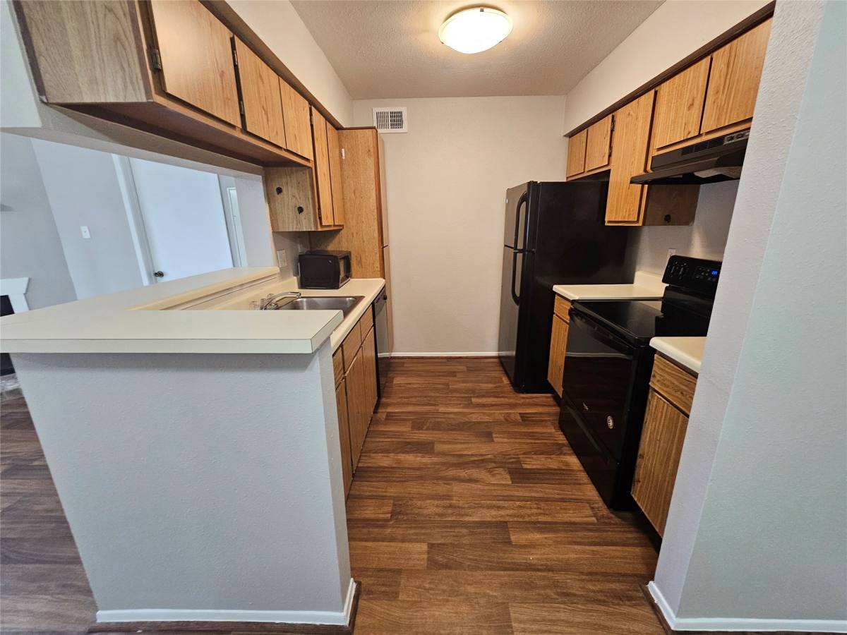 Apartment for rent at 18800 Egret Bay Blvd #507, Houston, TX 77058