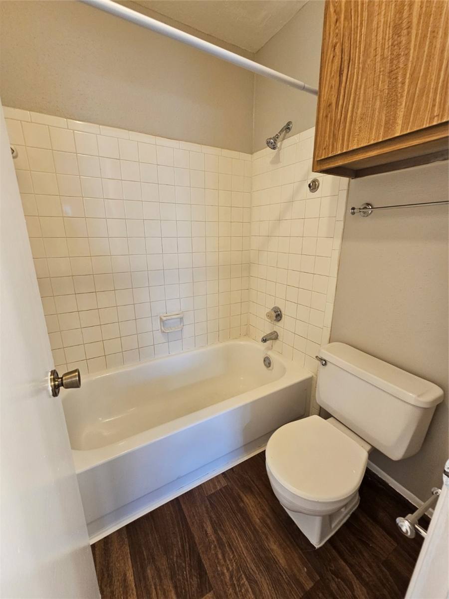 Apartment for rent at 18800 Egret Bay Blvd #507, Houston, TX 77058