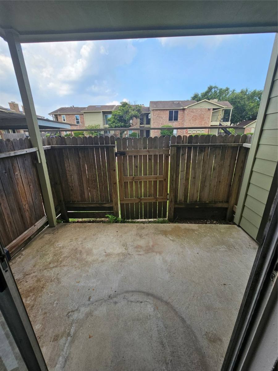 Apartment for rent at 18800 Egret Bay Blvd #507, Houston, TX 77058