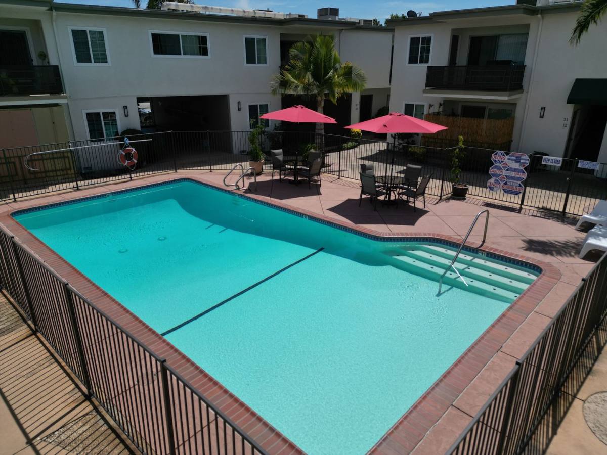 Apartment for rent at 6825 Rosemead Blvd, San Gabriel, CA 91775