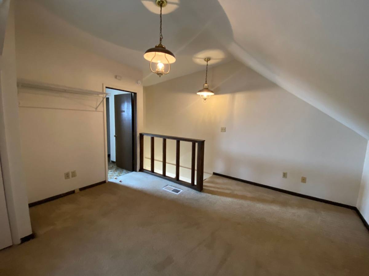 Apartment for rent at 221-223 E Livingston Ave, Columbus, OH 43215