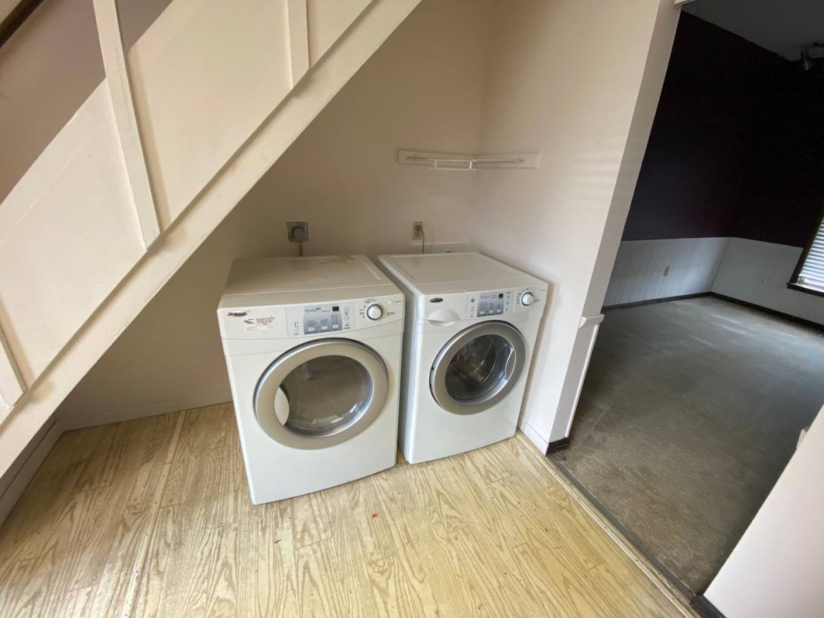 Apartment for rent at 221-223 E Livingston Ave, Columbus, OH 43215