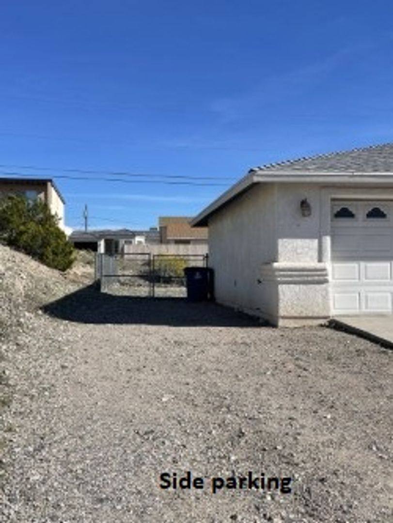 House for rent at 3164 Leawood Dr, Lake Havasu City, AZ 86404