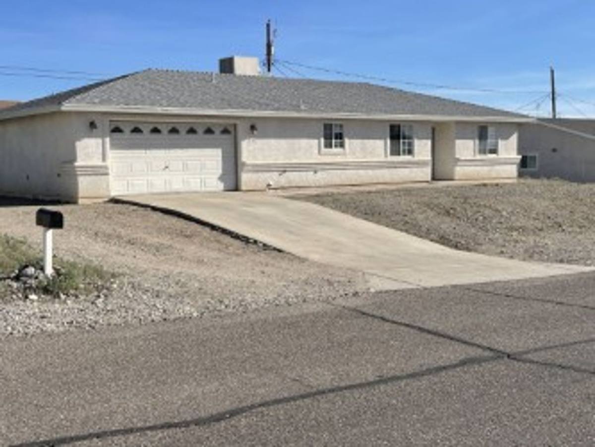 House for rent at 3164 Leawood Dr, Lake Havasu City, AZ 86404