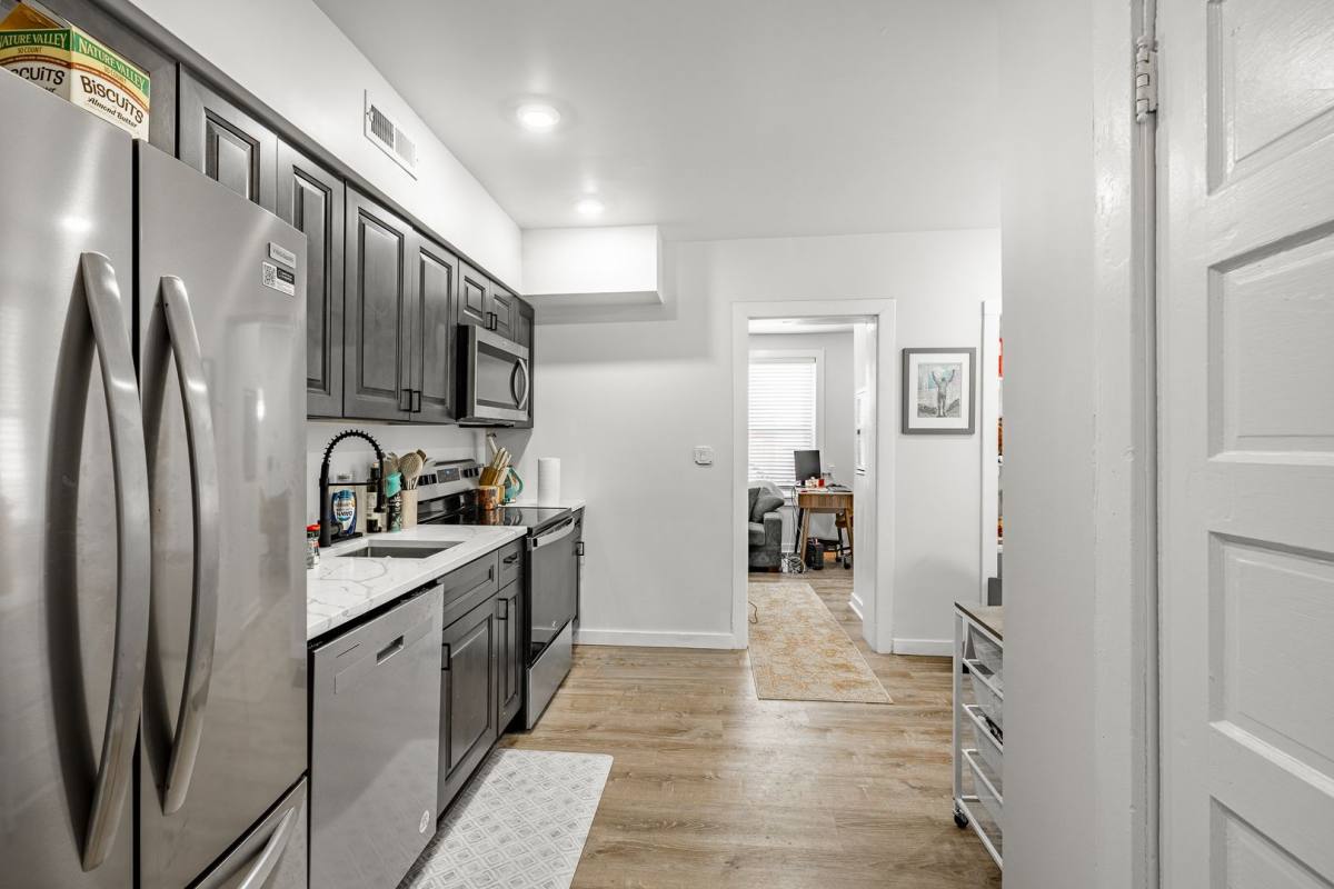 Apartment for rent at 324-326 Darby Rd #1R, Havertown, PA 19083