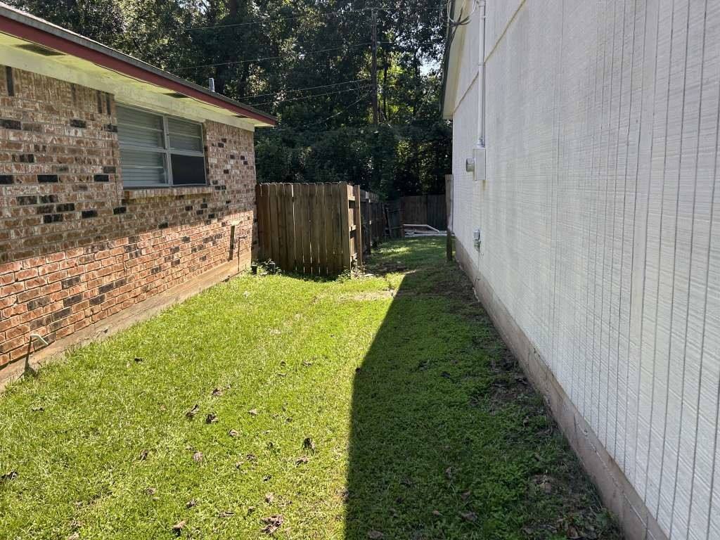 Apartment for rent at 3030 Winding Way, Huntsville, TX 77340