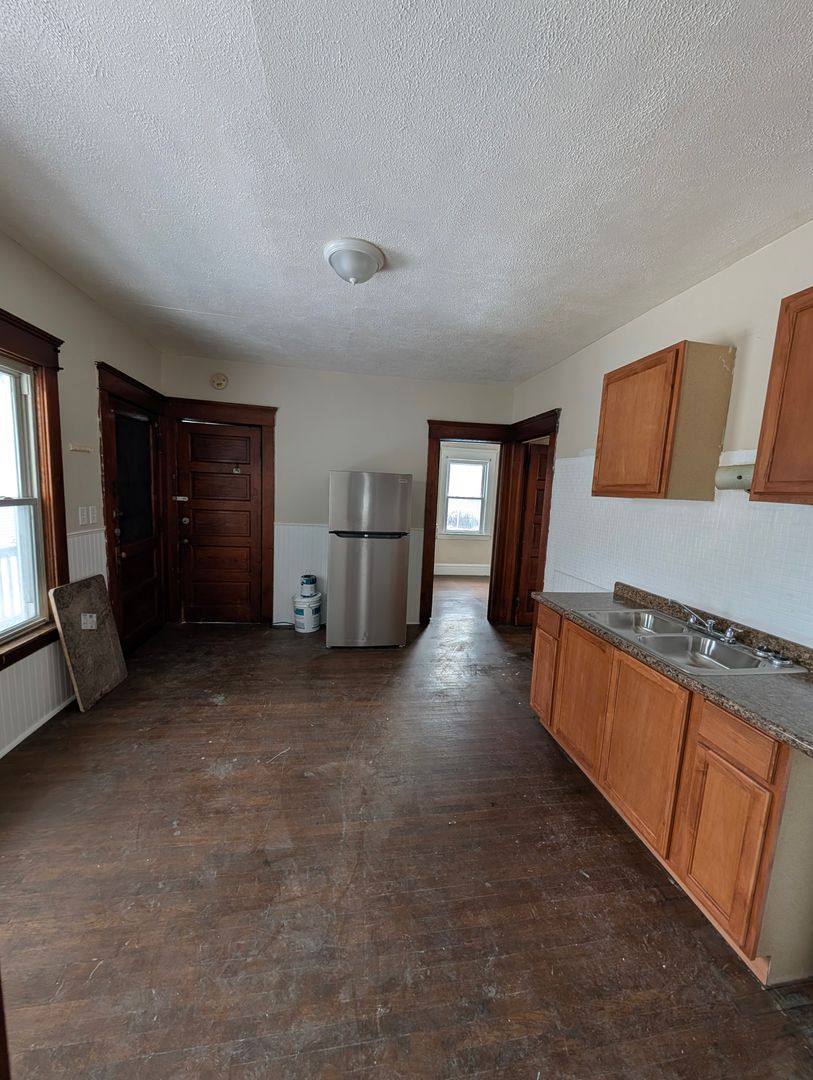 Apartment for rent at 3801 Mapledale Ave, Cleveland, OH 44109