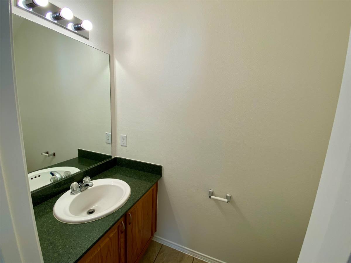 Townhouse for rent at 29726 Sullivan Oaks Dr, Spring, TX 77386