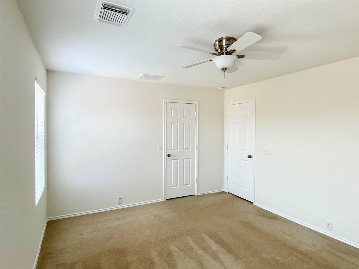 Townhouse for rent at 29726 Sullivan Oaks Dr, Spring, TX 77386