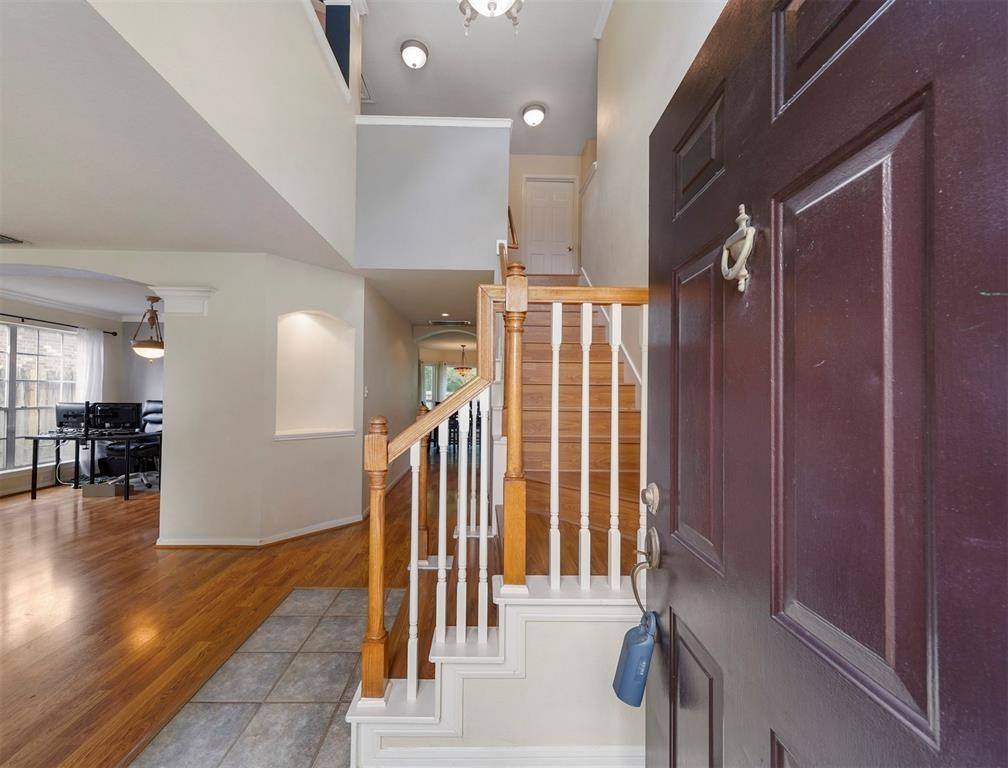 Apartment for rent at 25719 Bearborough Dr, Spring, TX 77386