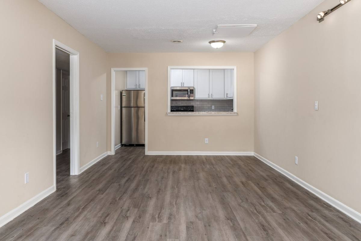Apartment for rent at 516 S Mendenhall St, Greensboro, NC 27403
