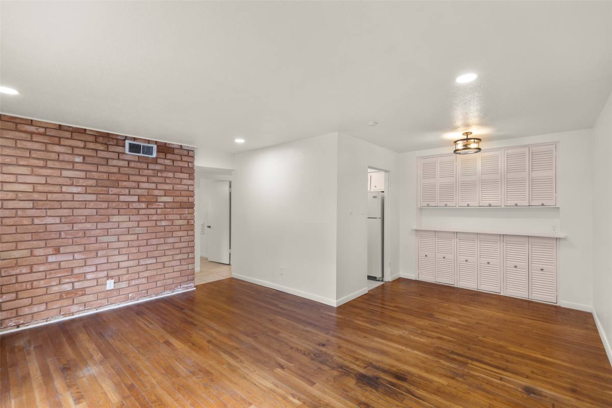 Apartment for rent at 2229 Mimosa Dr #5, Houston, TX 77019