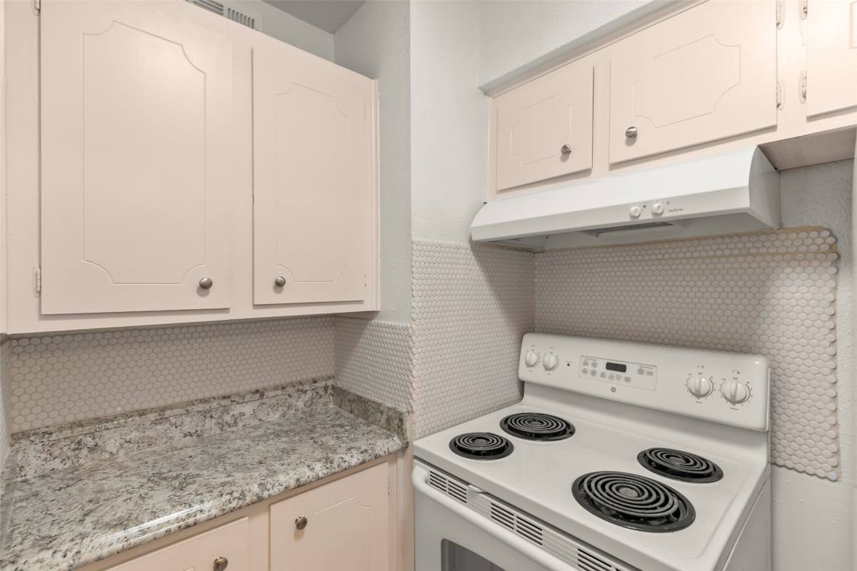 Apartment for rent at 2229 Mimosa Dr #5, Houston, TX 77019