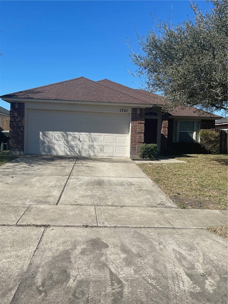 Apartment for rent at 1721 Overland Trail, Corpus Christi, TX 78410