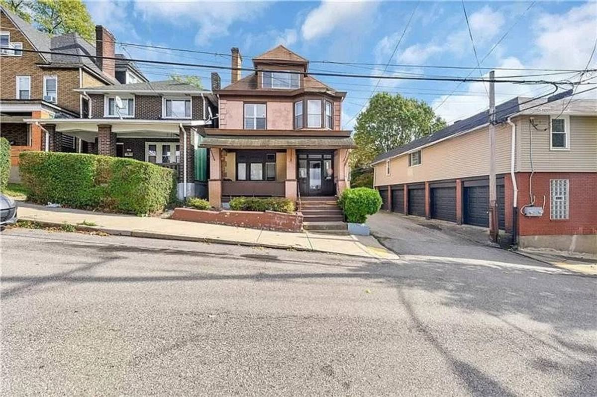 Apartment for rent at 7540 Calumet St, Pittsburgh, PA 15218