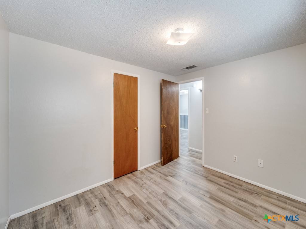 Apartment for rent at 1351 Spitz Kegel View Dr, Canyon Lake, TX 78133