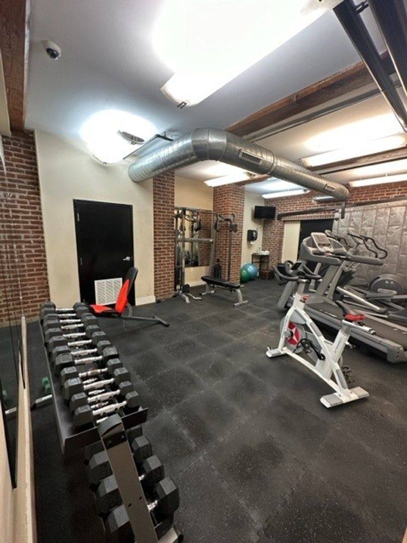 Apartment for rent at 612 Commerce St, Lynchburg, VA 24504