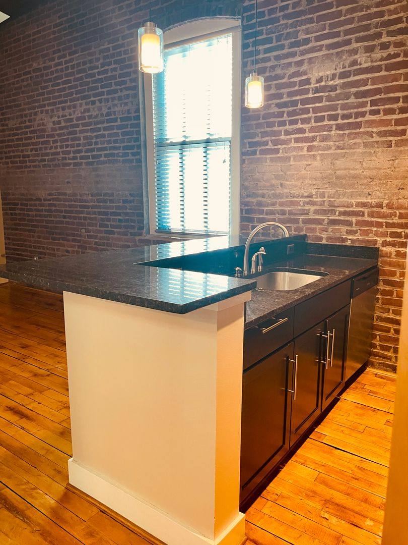 Apartment for rent at 612 Commerce St, Lynchburg, VA 24504