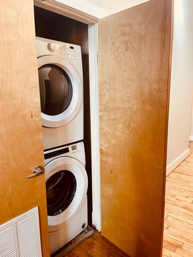 Apartment for rent at 612 Commerce St, Lynchburg, VA 24504