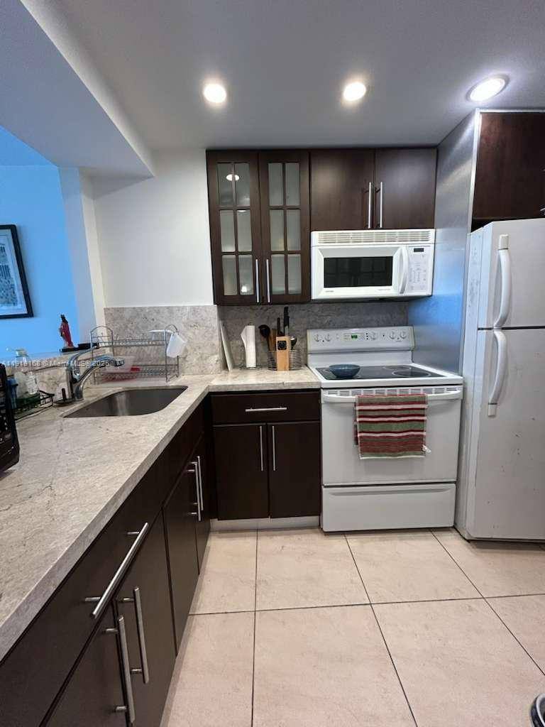 Apartment for rent at 2899 Collins Ave #625, Miami Beach, FL 33140