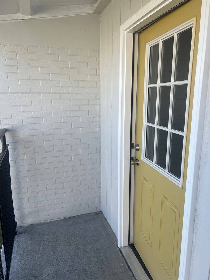 Apartment for rent at 15589 Lee Highway, Bristol, VA 24201
