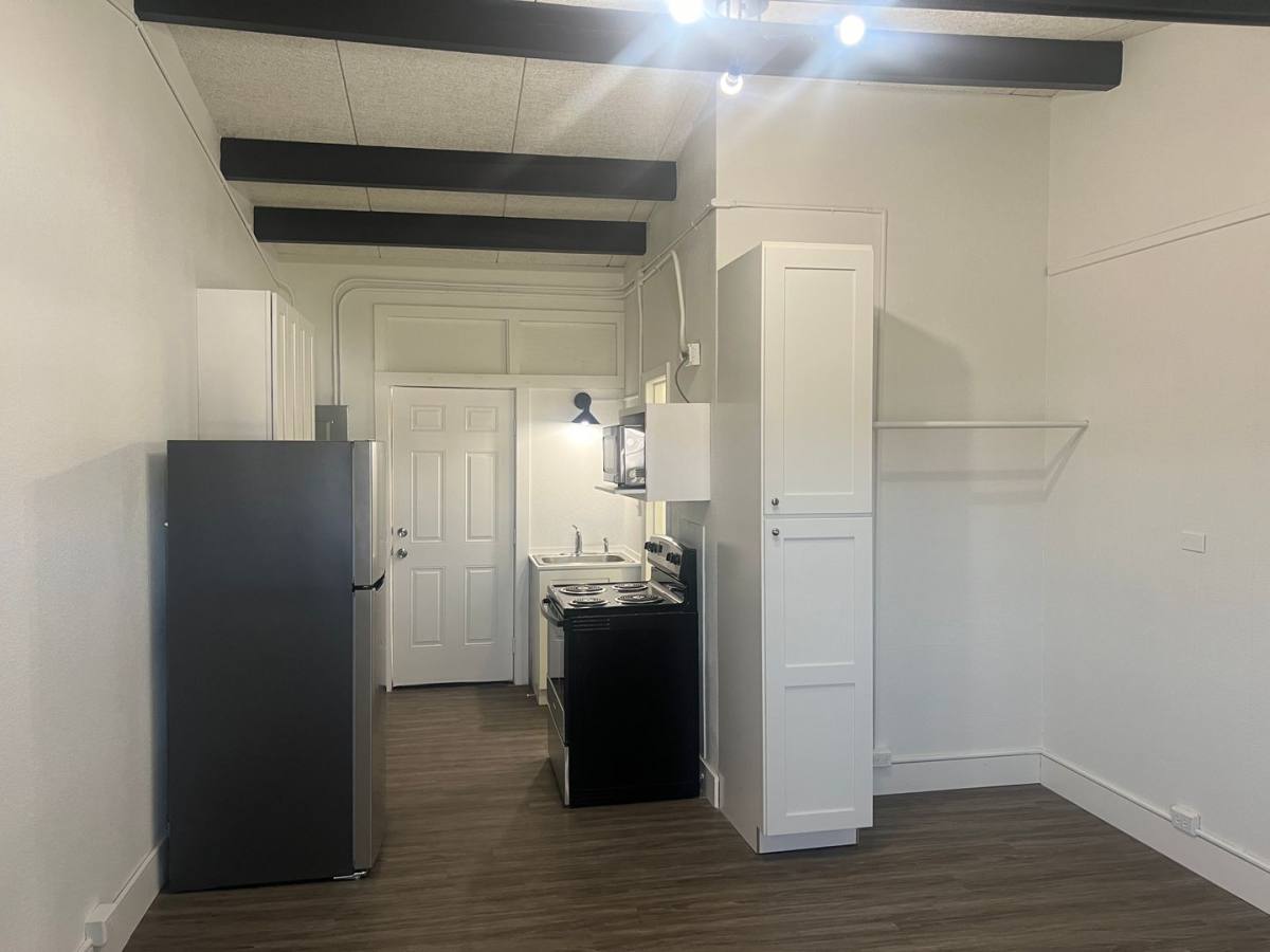 Apartment for rent at 15589 Lee Highway, Bristol, VA 24201