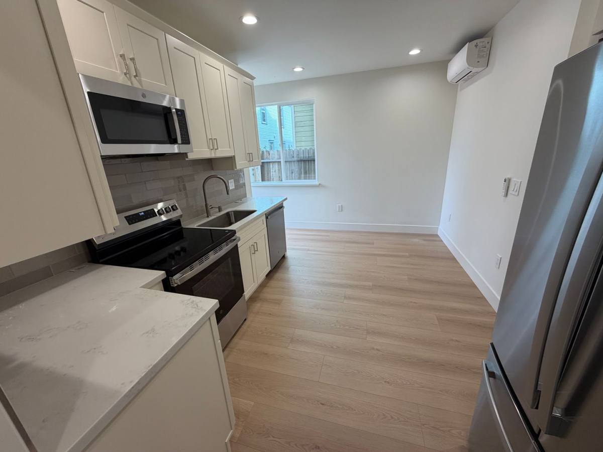 Apartment for rent at 2422 Kayak Alley, Sacramento, CA 95816
