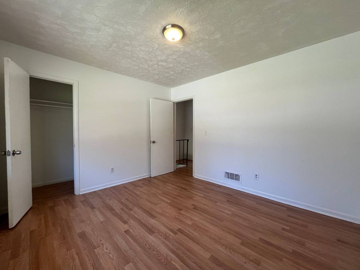 House for rent at 389 Mimosa Dr, Buford, GA 30518