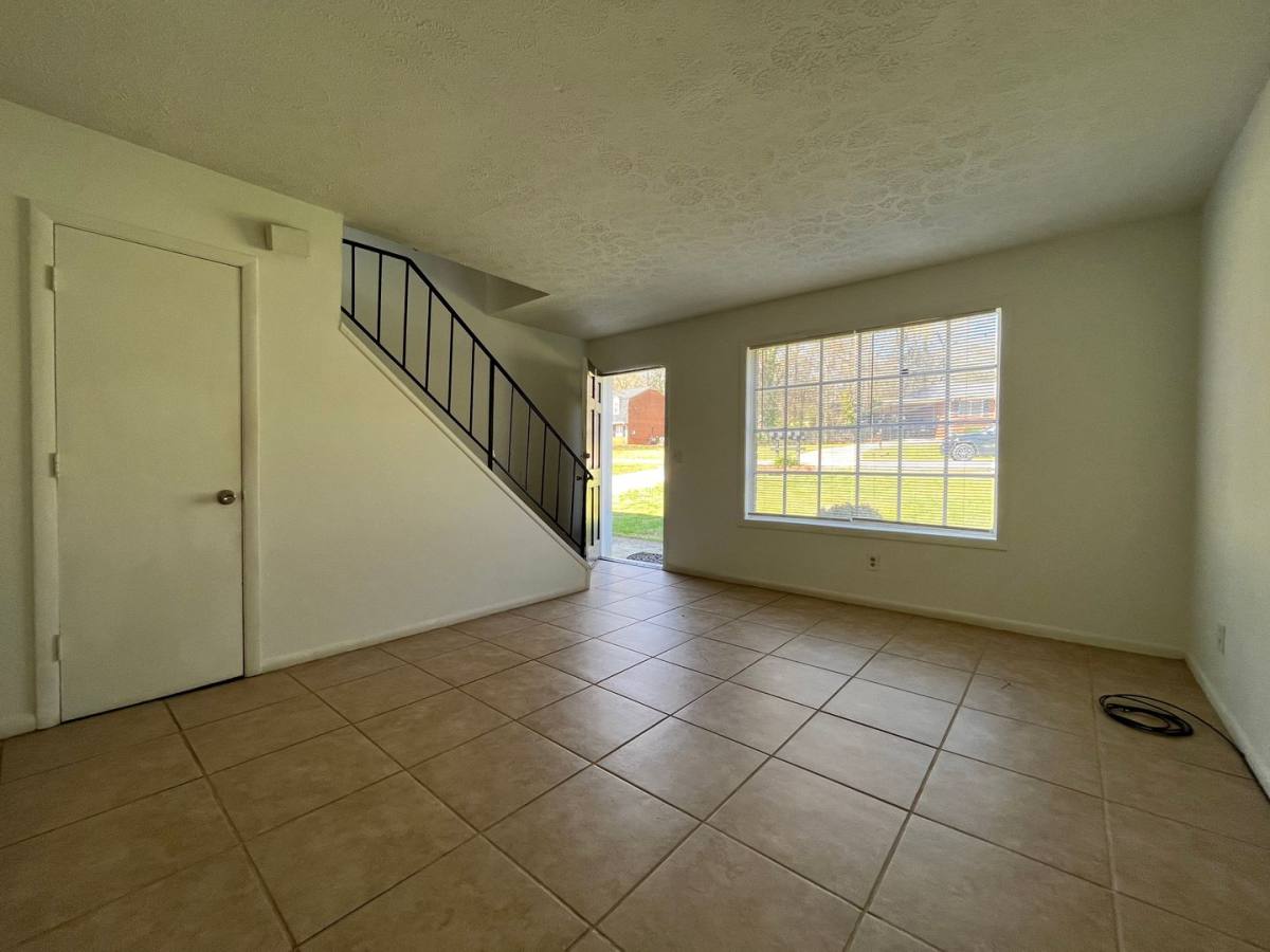 House for rent at 389 Mimosa Dr, Buford, GA 30518