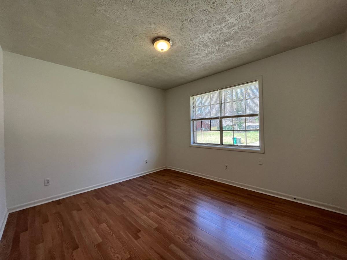 House for rent at 389 Mimosa Dr, Buford, GA 30518