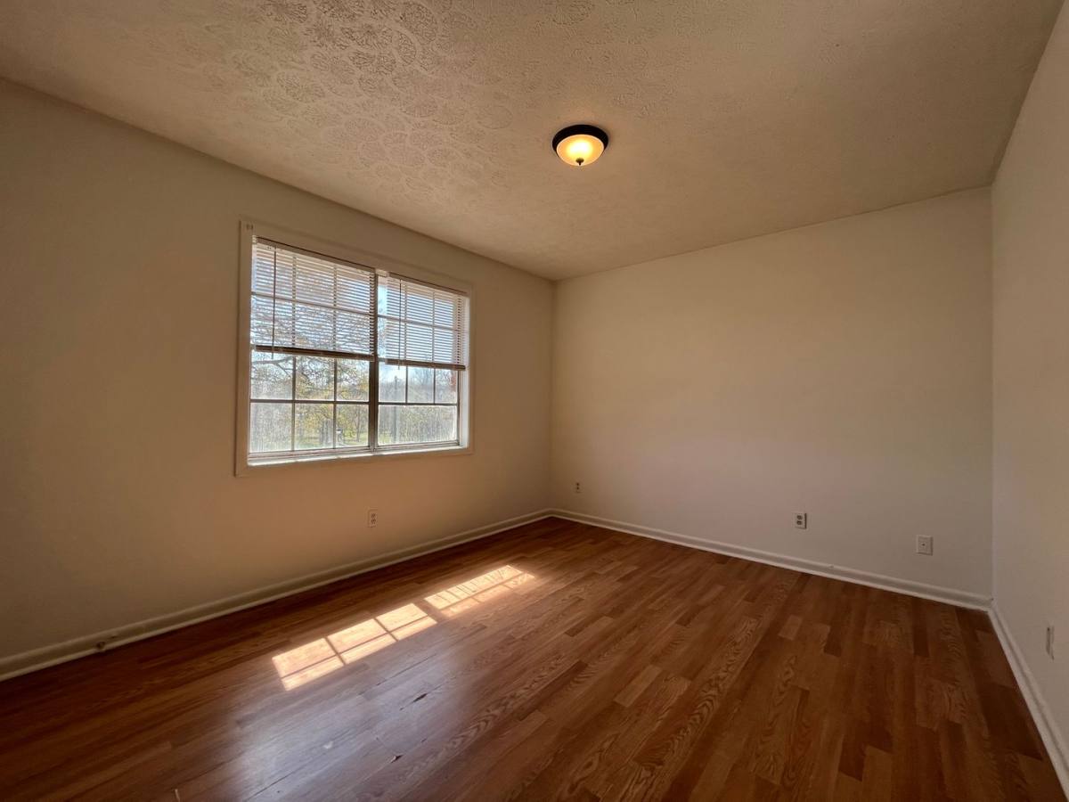 House for rent at 389 Mimosa Dr, Buford, GA 30518