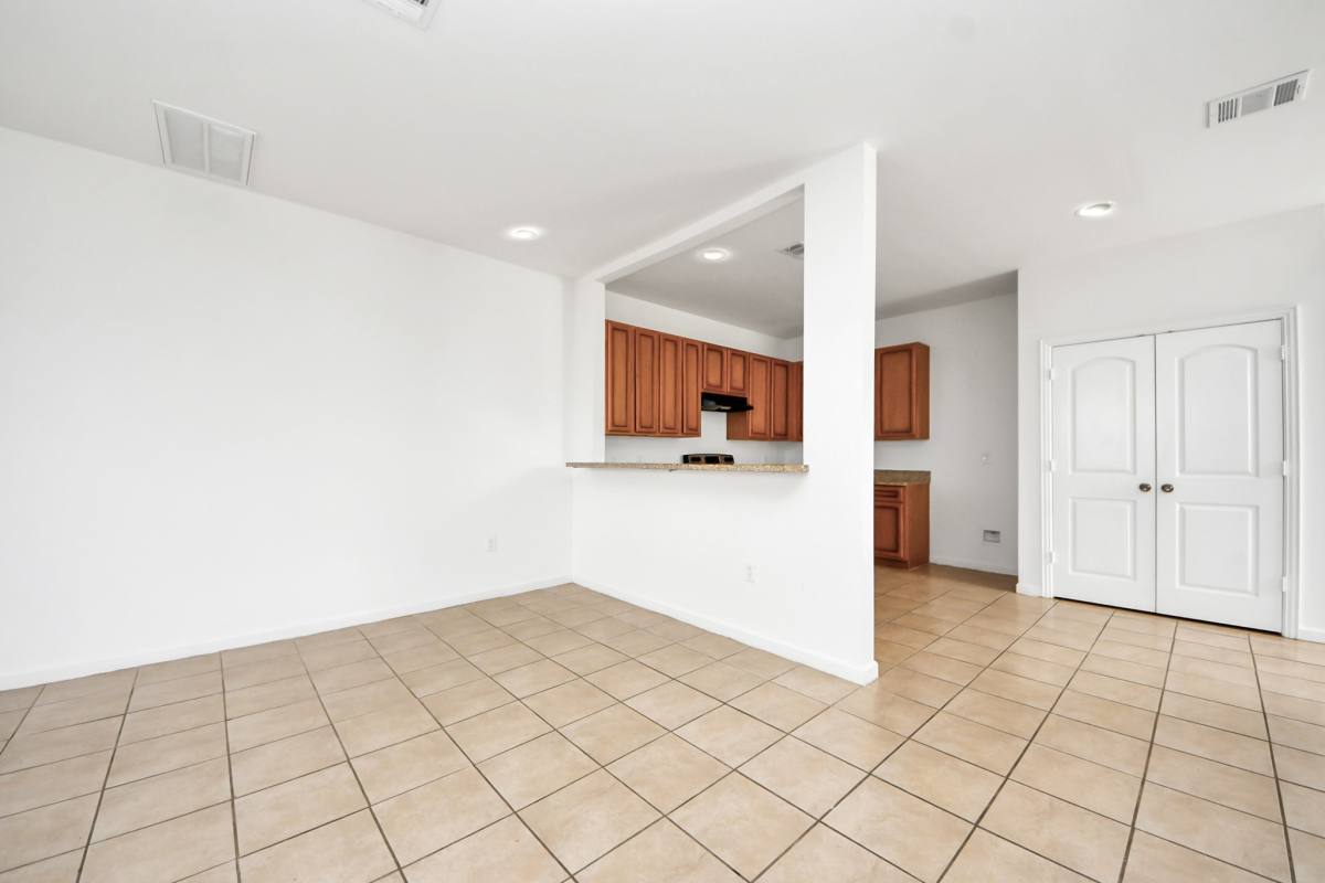 Townhouse for rent at 1803 Weeping Oaks #1803A, Pasadena, TX 77503