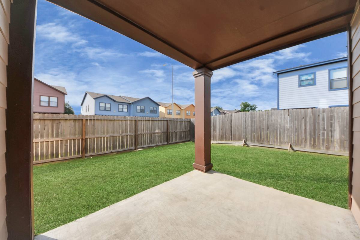 Townhouse for rent at 1803 Weeping Oaks #1803A, Pasadena, TX 77503