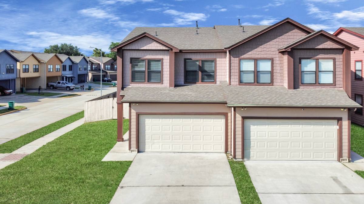Townhouse for rent at 1803 Weeping Oaks #1803A, Pasadena, TX 77503